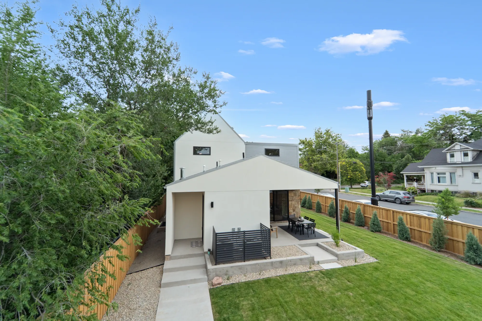 Exterior of Lincoln Street Residence, a custom home in Salt Lake City's 9th & 9th neighborhood